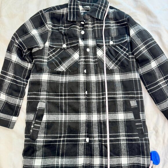 Girls' Cozy Lined Plaid Shacket - Art Class - XL - Picture 4 of 4